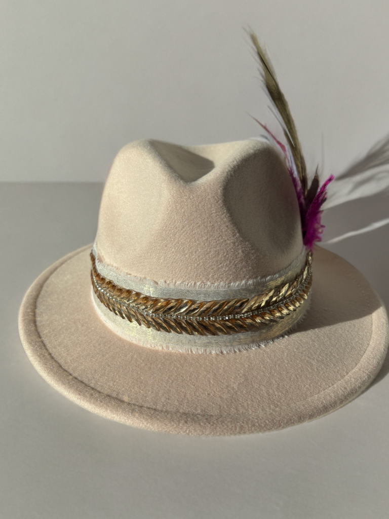 SOMBRERO DE ARENA